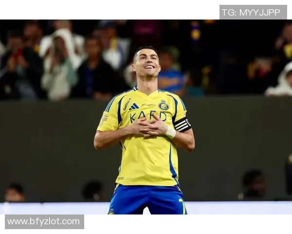 从逆境中崛起的足球巨星们的奋斗与荣耀之路 从逆境中崛起的足球巨星们的奋斗与荣耀之路