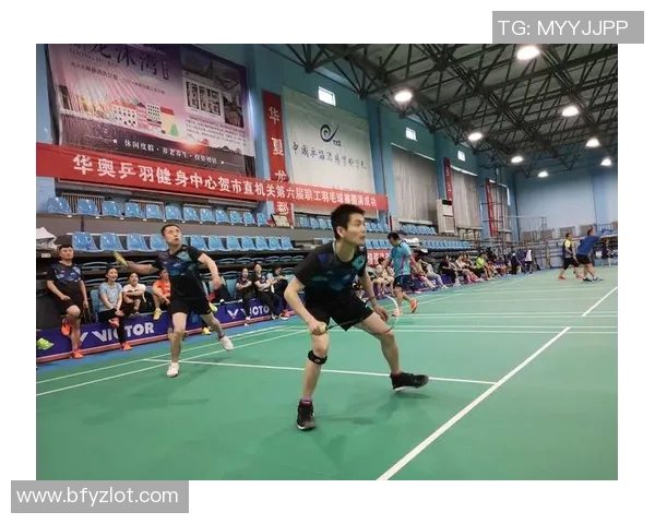 西安羽毛球队勇闯世锦赛舞台展现逆袭精神与团结力量 西安羽毛球队勇闯世锦赛舞台展现逆袭精神与团结力量